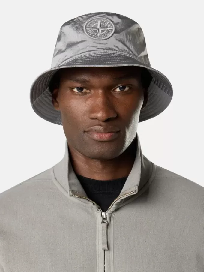 Bucket Hat mit Netzfutter und Compass-Stickerei
