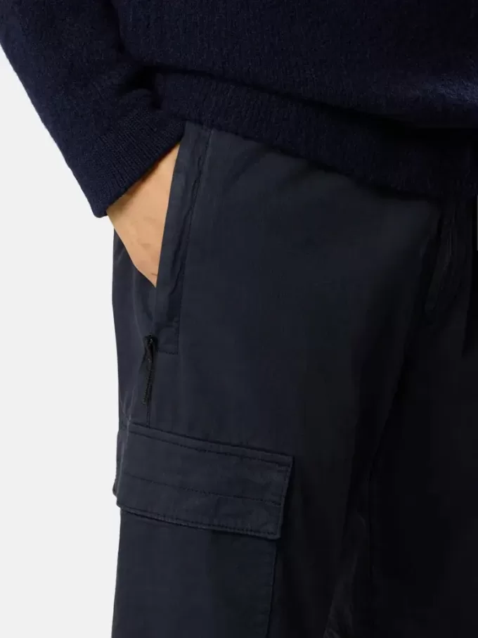 Cargohose mit normaler, konischer Passform und elastischem Bund