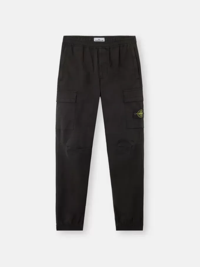 Cargohose mit normaler, konischer Passform und Reißverschlusstaschen.