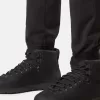 Cargohose mit normaler, konischer Passform und Reißverschlusstaschen.