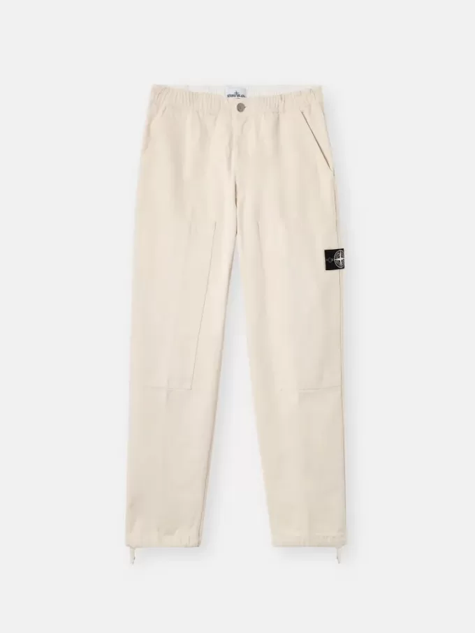 Chino-Hose mit lockerer Passform und elastischem Bund.