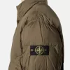 Daunenjacke mit Windschutz