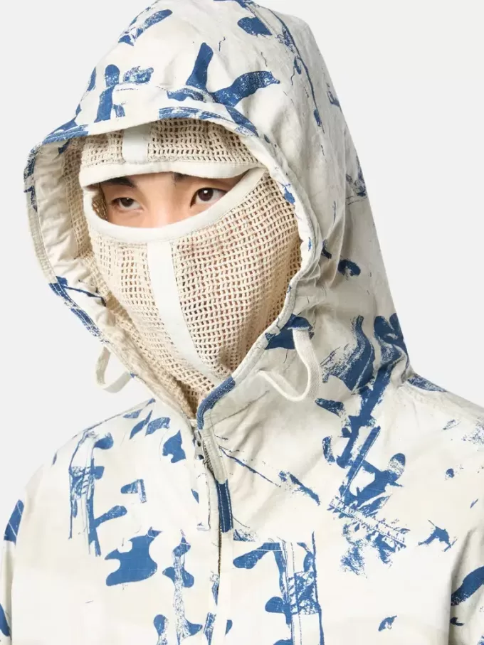 Kapuzenjacke mit Camouflage-Print und Anti-Drop-Beschichtung