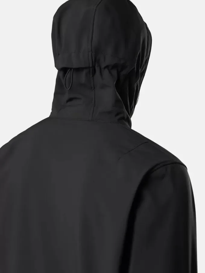 Leichte Kapuzenjacke mit wetterfester Membran