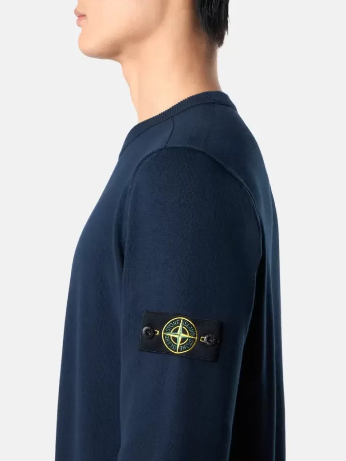 Pullover mit Rundhalsausschnitt und kleinen Rollkragen-Details
