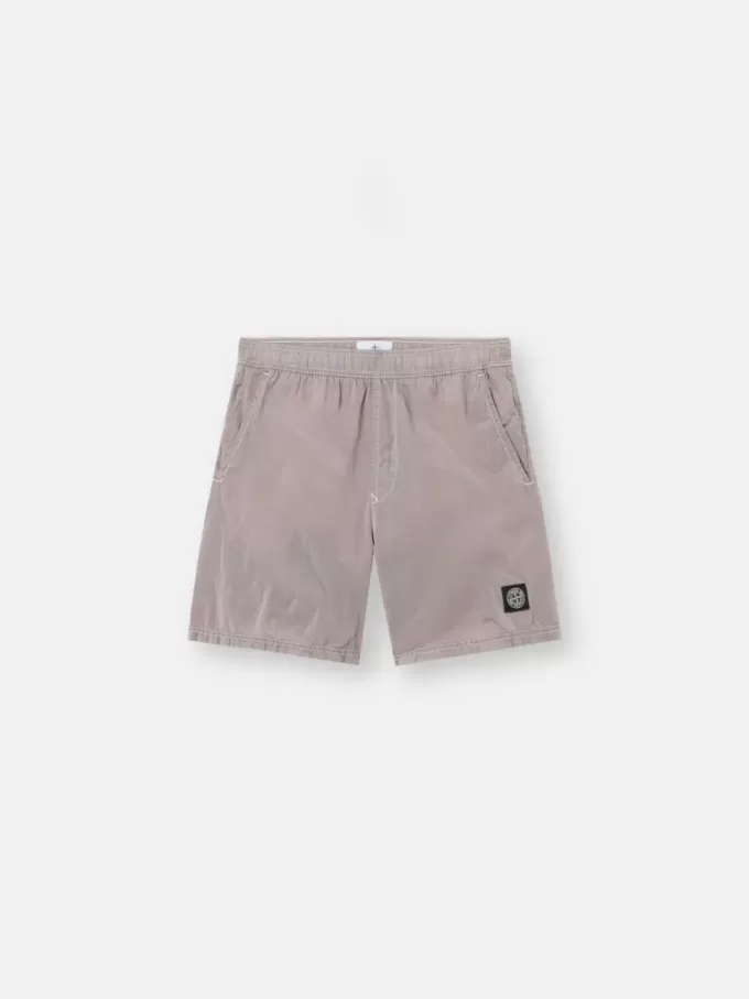 Regular-Fit-Badeshorts mit Taschen und Mesh-Futter.
