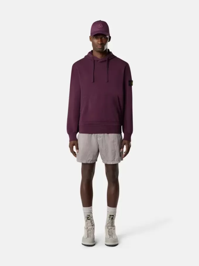 Regular-Fit-Badeshorts mit Taschen und Mesh-Futter.