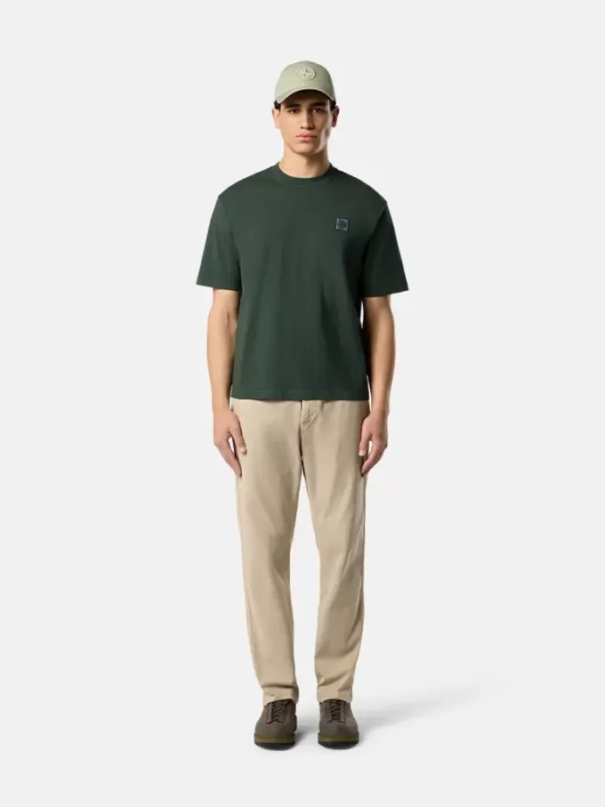 Regular-Fit-T-Shirt mit kurzen Ärmeln und Compass-Patch
