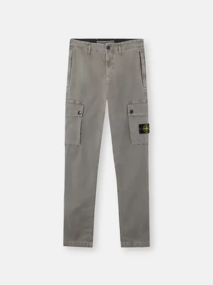 Schmal geschnittene Cargohose mit Reißverschlusstaschen