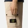 Slim-Fit-Bermudashorts mit Reißverschlusstaschen
