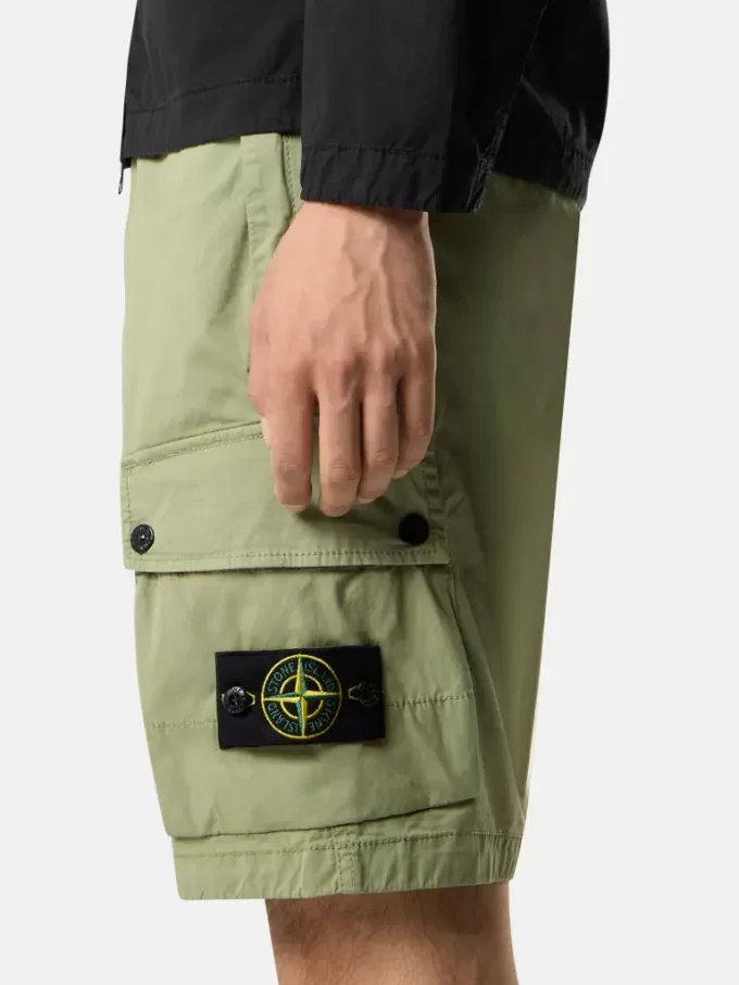 Slim-Fit-Bermudashorts mit Reißverschlusstaschen