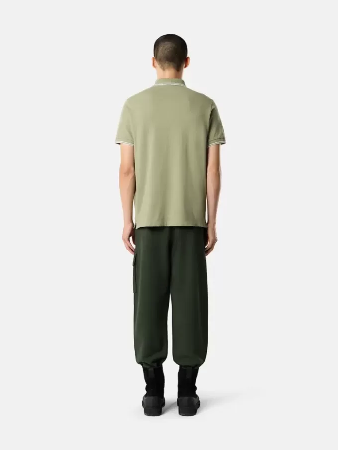 Slim-Fit-Kurzarm-Poloshirt mit gestreiften Details