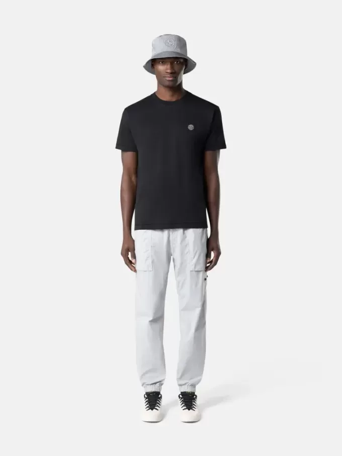 Slim-Fit-T-Shirt mit kurzen Ärmeln und Kompass-Aufnäher