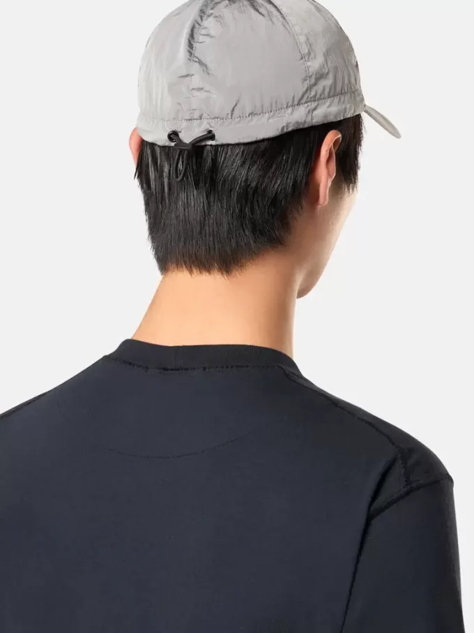 Slim-Fit-T-Shirt mit kurzen Ärmeln und Kompass-Aufnäher