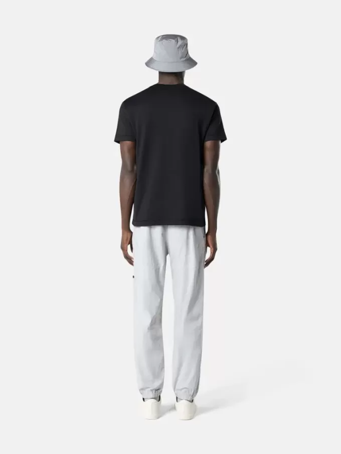 Slim-Fit-T-Shirt mit kurzen Ärmeln und Kompass-Aufnäher